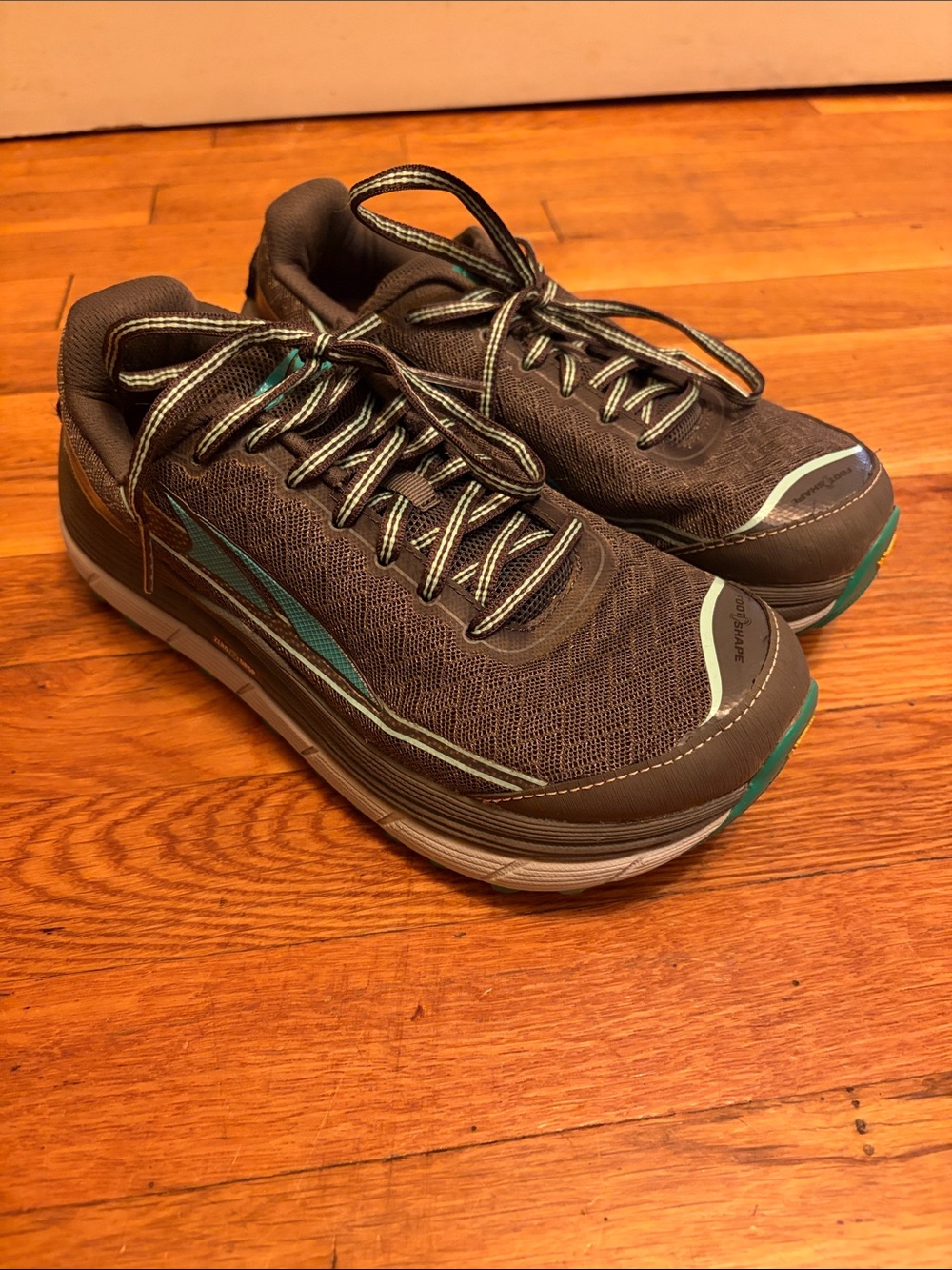 Altra Olympus Women's Gray with Teal Athletic Shoes